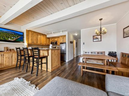 357 Ala Wai Boulevard, Unit 209, South Lake Tahoe, CA 96150 Photo
