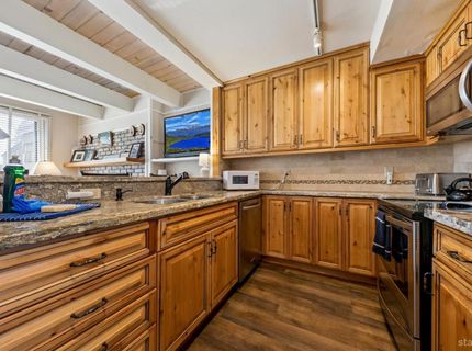357 Ala Wai Boulevard, Unit 209, South Lake Tahoe, CA 96150 Photo