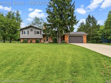 13435 Lakebrook Drive, Tyrone Twp, MI 48430