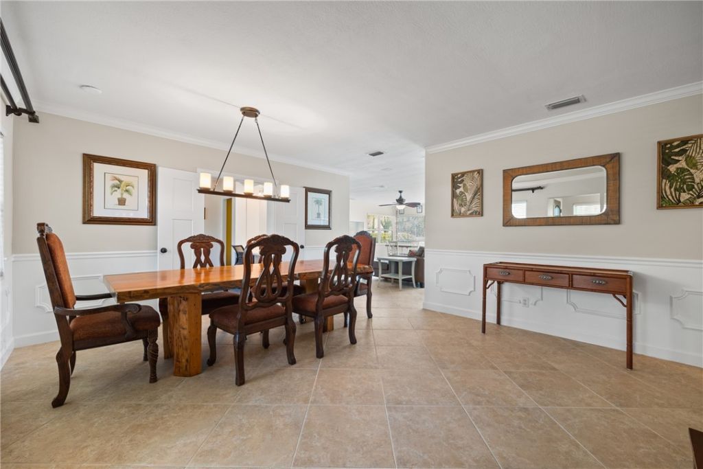 2506 Fairway Drive, Vero Beach, FL 32960 Photo