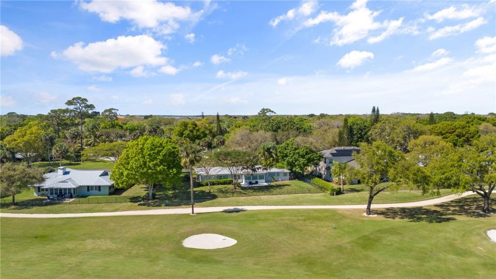 2506 Fairway Drive, Vero Beach, FL 32960 Photo
