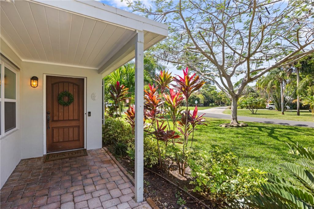 2506 Fairway Drive, Vero Beach, FL 32960 Photo