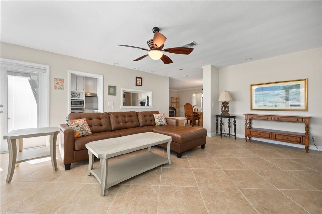 2506 Fairway Drive, Vero Beach, FL 32960 Photo