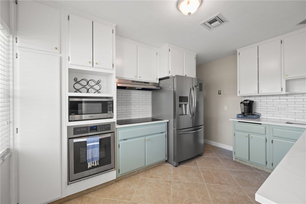 2506 Fairway Drive, Vero Beach, FL 32960 Photo