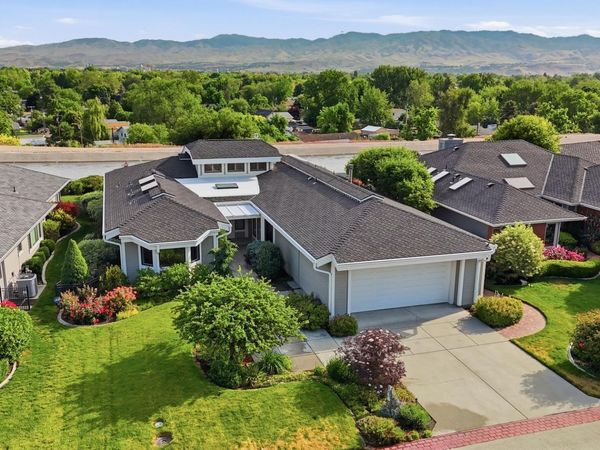3172 Hillcrest Ln, Boise, ID 83705