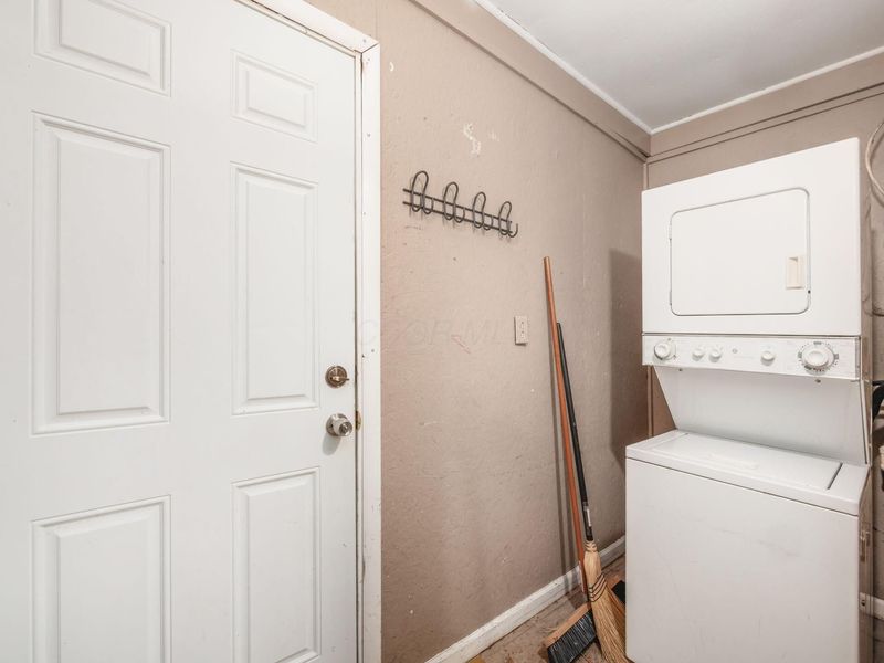 839 Wellington Boulevard , Columbus, OH 43219 Photo 18