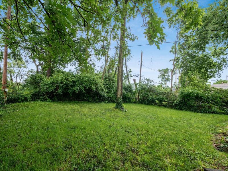 839 Wellington Boulevard , Columbus, OH 43219 Photo 32