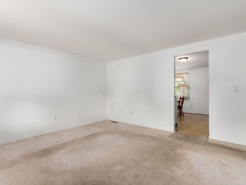 6033 Balboa Road , Westerville, OH 43081 Photo 5