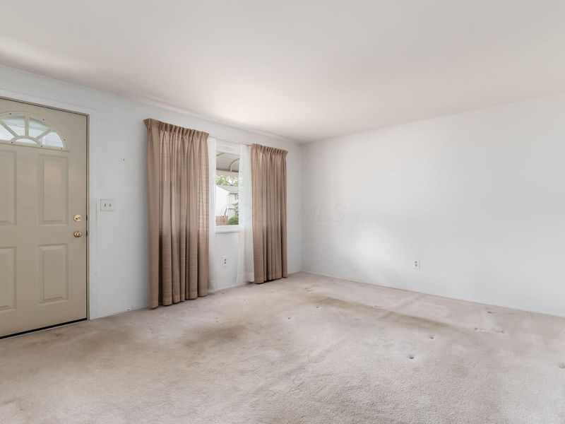 6033 Balboa Road , Westerville, OH 43081 Photo 6