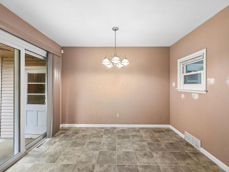 476 Clark State Road , Columbus, OH 43230 Photo 11