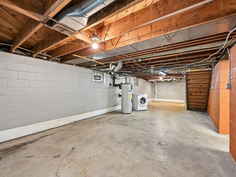 476 Clark State Road , Columbus, OH 43230 Photo 19