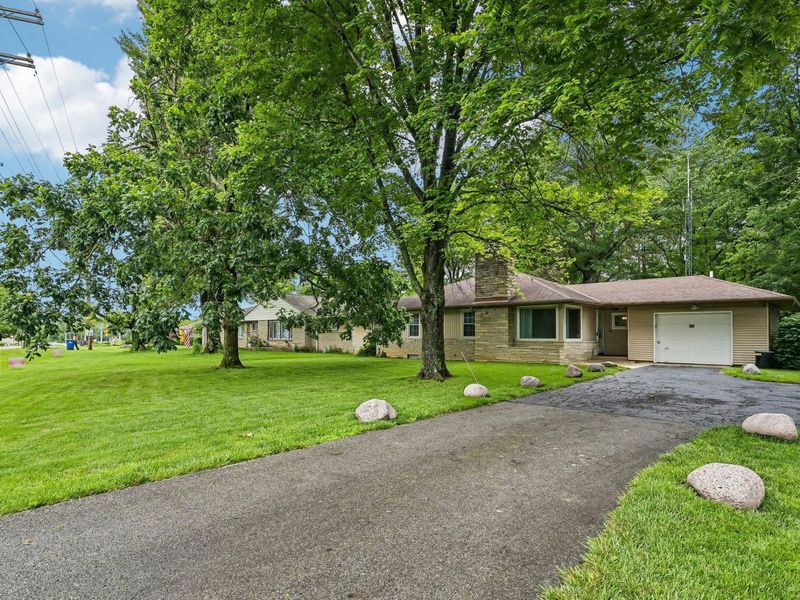 476 Clark State Road , Columbus, OH 43230 Photo 32