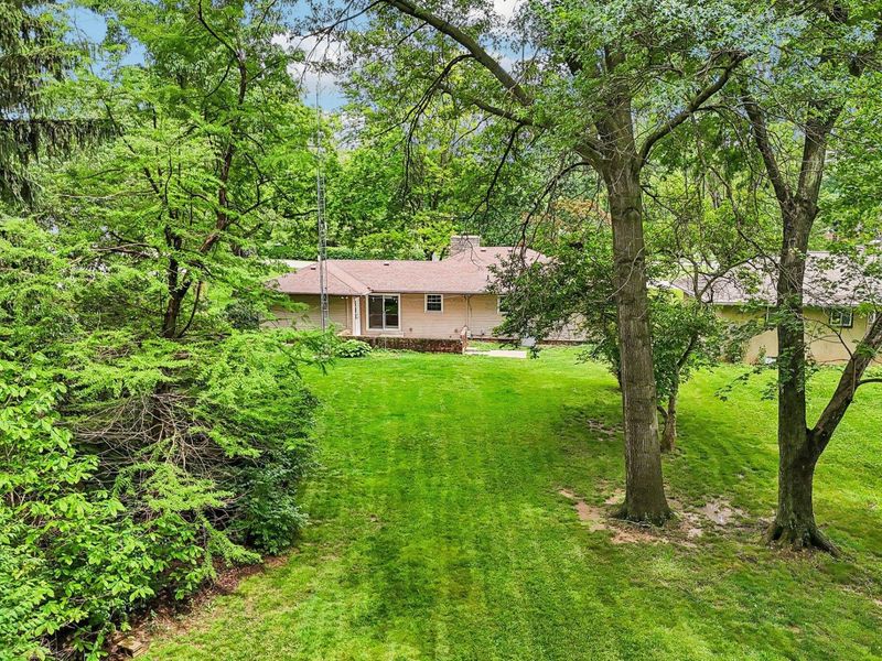 476 Clark State Road , Columbus, OH 43230 Photo 33