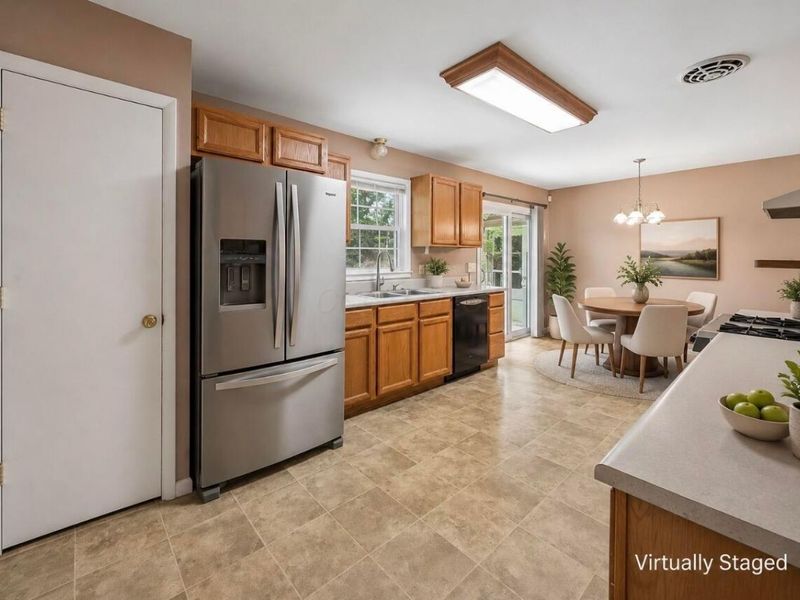 476 Clark State Road , Columbus, OH 43230 Photo 6