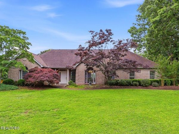 913 Eagle Nest Rd, Kodak, TN 37764