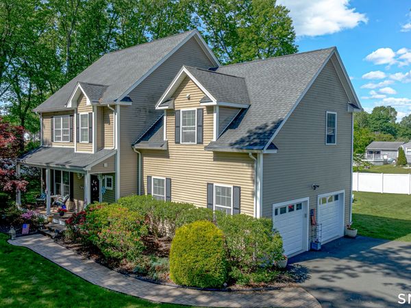 261 Spring , North Haven, CT 06473