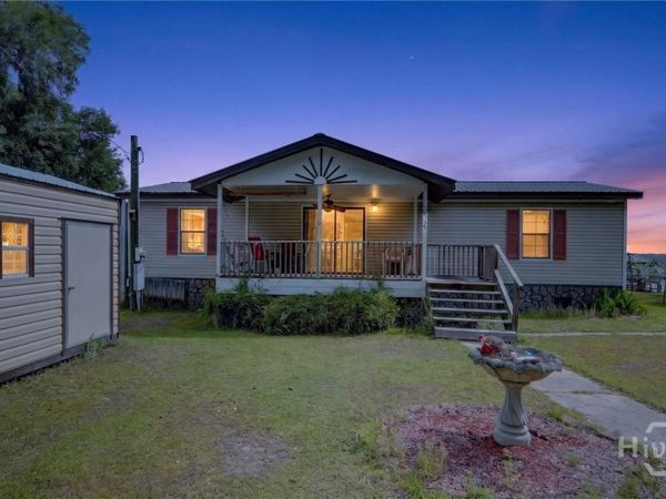 535 E 1st Street, Midway, GA 31320