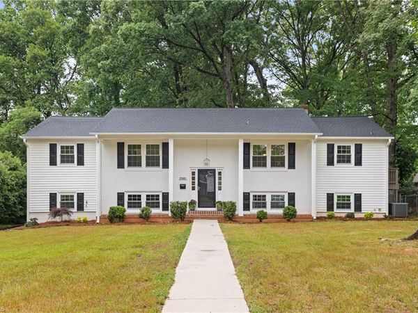 2981 Saint Claire Road , Winston-Salem, NC 27106