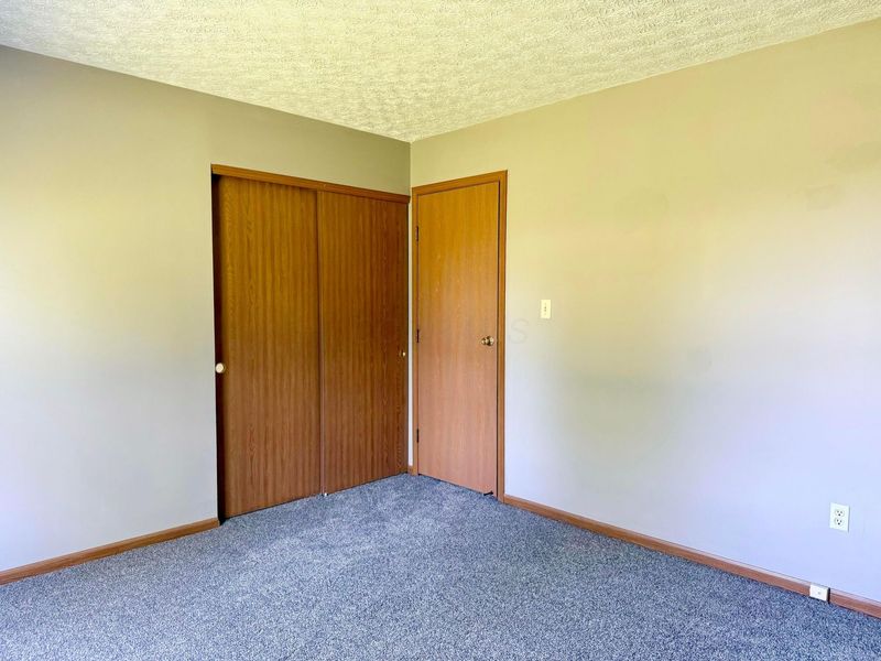 988 Kirkwood Drive , West Jefferson, OH 43162 Photo 19