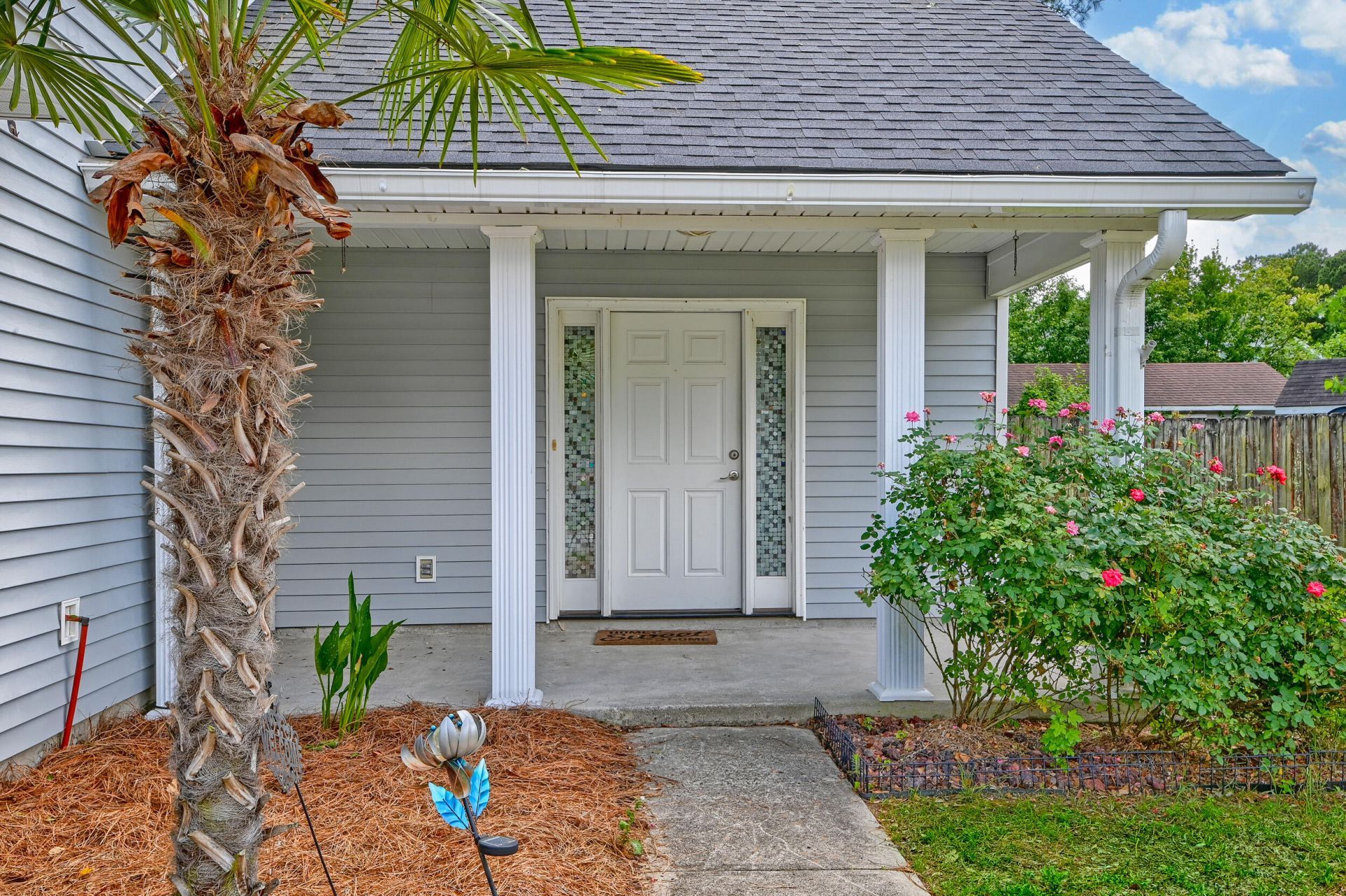 715 Oxford Road Photo 4