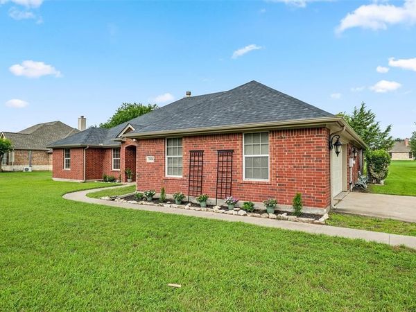 5008 Running Brook Drive, Joshua, TX 76058
