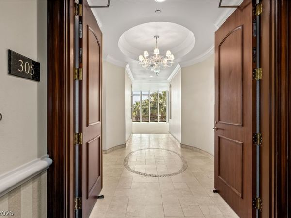 1 Hughes Center Drive , Unit 305, Las Vegas, NV 89169
