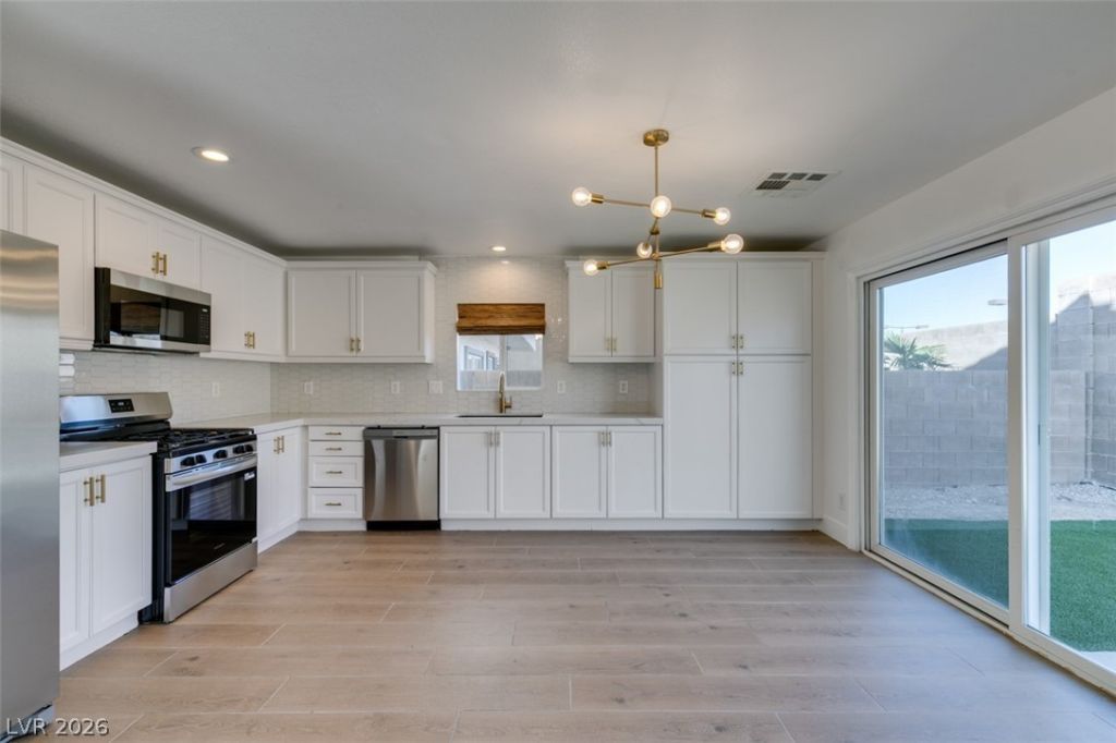 199 Real Long Way , Las Vegas, NV 89148