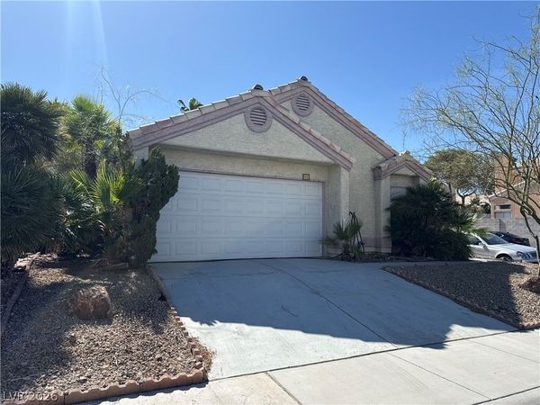 3325 Sonterra Circle, Las Vegas, NV 89117