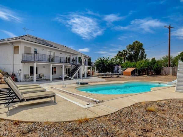 4362 Thistle Street, Logandale, NV 89021