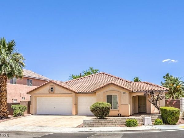 300 Dalehurst Drive , Henderson, NV 89074