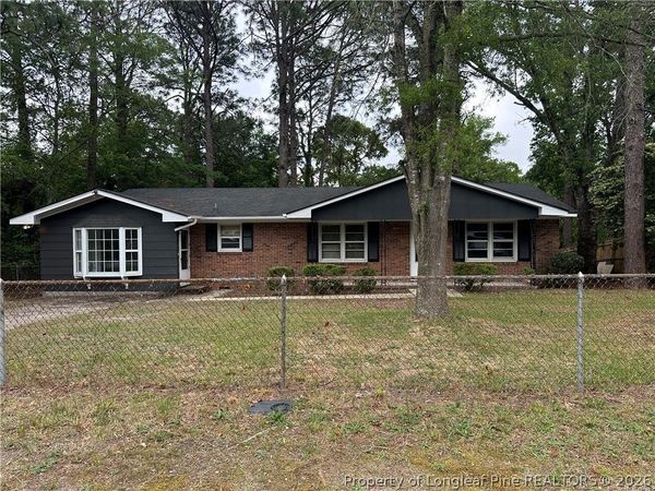 1404 Hibiscus Road , Fayetteville, NC 28311