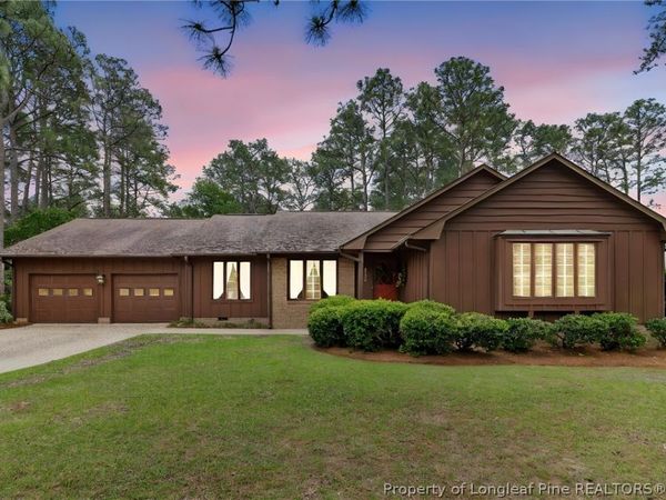 6859 Uppingham Road , Fayetteville, NC 28306