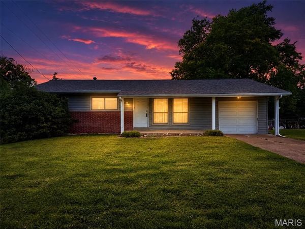 927 Flair Court, St Louis, MO 63146