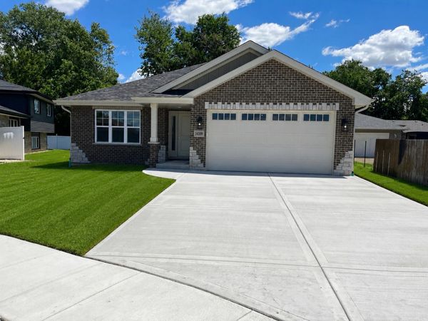 14109 Kenneth Court, Crestwood, IL 60418