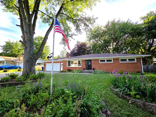 524 7th Street , Andalusia, IL 61232