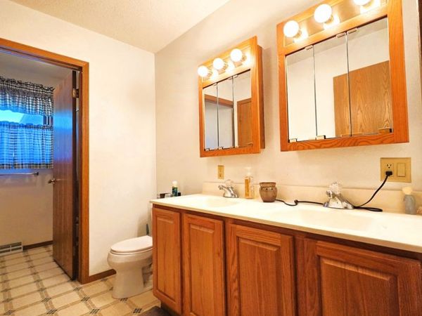 505 NW 5th Avenue , Aledo, IL 61231