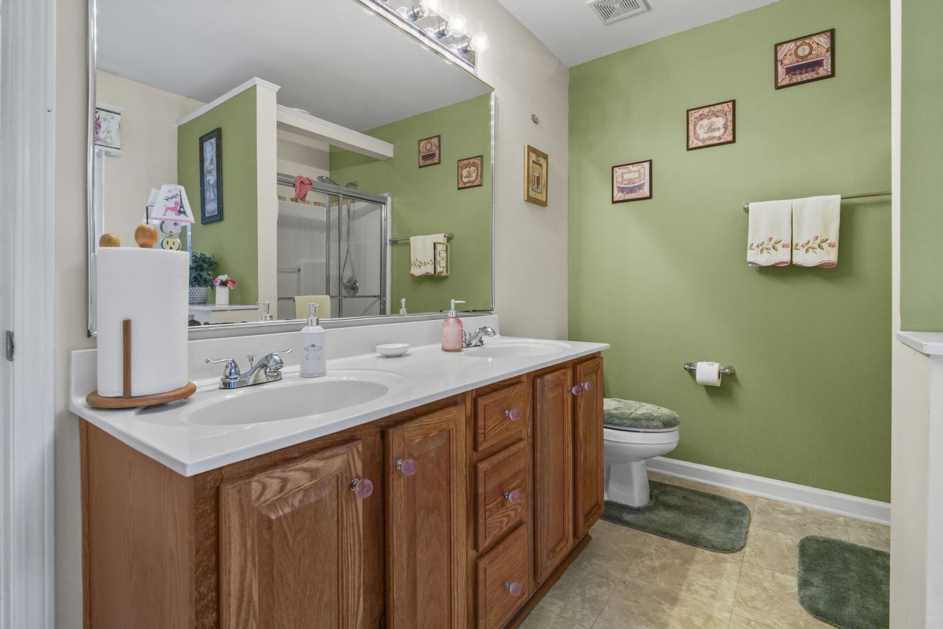 912 Metherton Ct. Photo 8