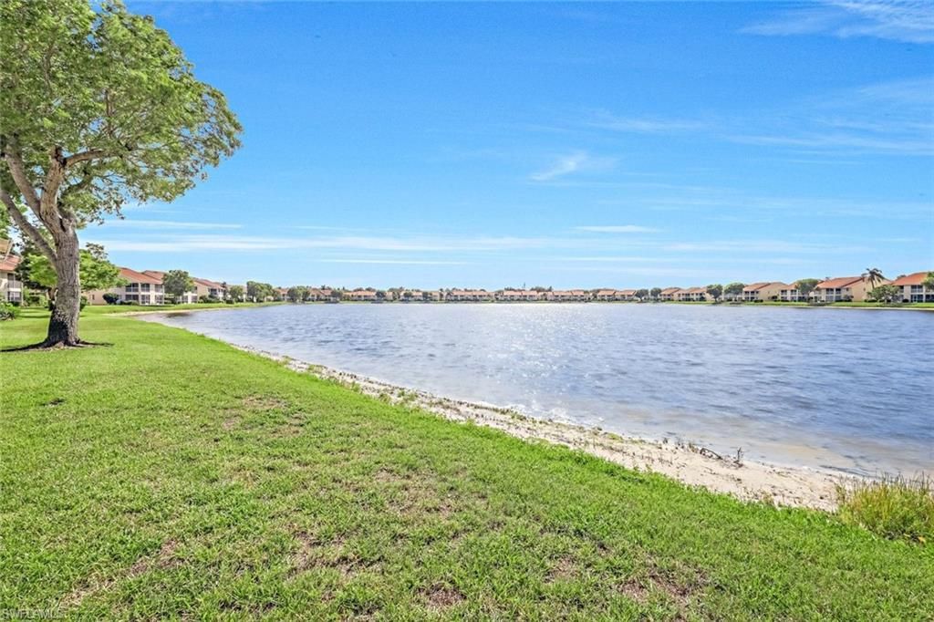 7800 Emerald Cir, Unit B104, Naples, FL 34109 Photo
