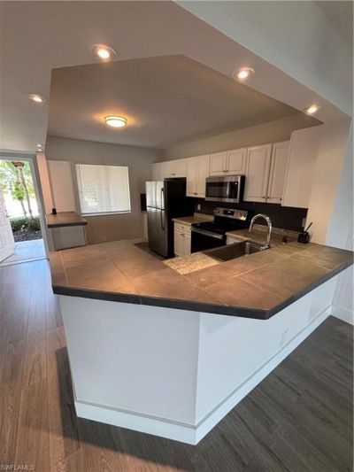 7800 Emerald Cir, Unit B104, Naples, FL 34109 Photo