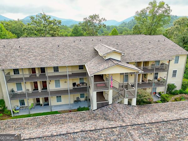 300 Ginger Creek Lane, Unit 203, Clayton, GA 30525