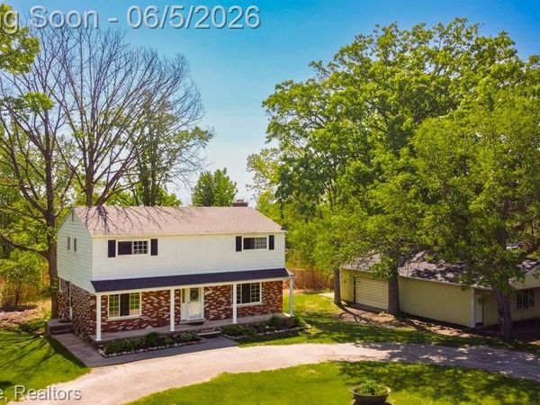 30100 Armada Ridge Road, Richmond Twp, MI 48062