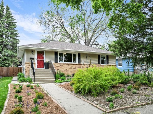 5528 29th Avenue S, Minneapolis, MN 55417