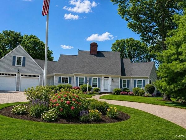 9 Bakers Pond Road, Dennis, MA 02641