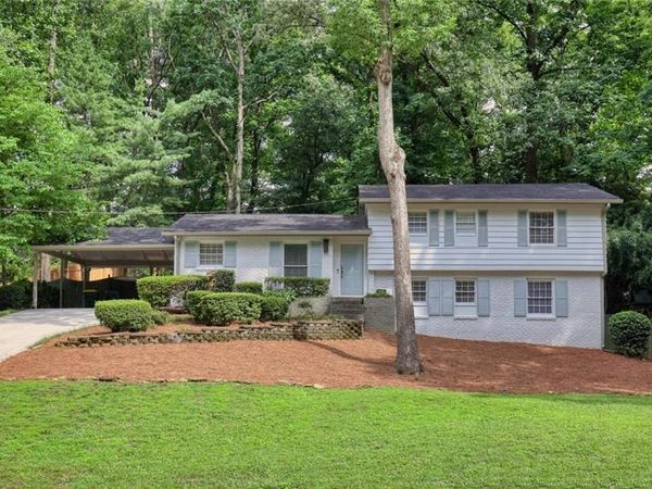 90 Bonnie Lane NE, Sandy Springs, GA 30328