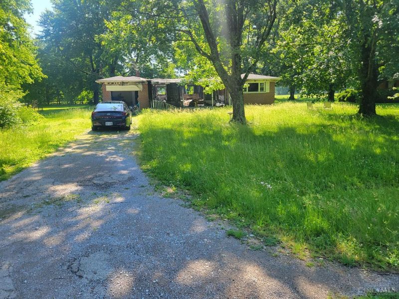 604 Laura Drive, Bethel, OH 45106 Photo 1