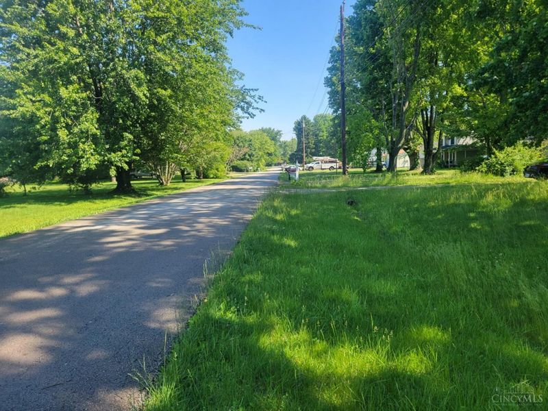 604 Laura Drive, Bethel, OH 45106 Photo 7
