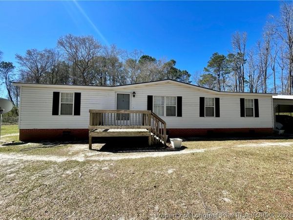 2661 The Avenue, Clinton, NC 28328