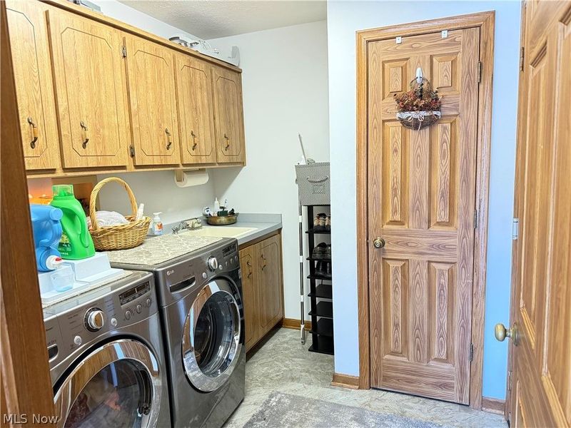 7432 Baldwin Creek Drive, Middleburg Heights, OH 44130 Photo 10