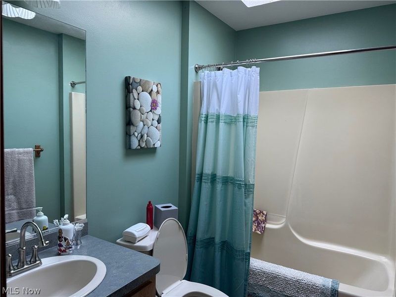 7432 Baldwin Creek Drive , Middleburg Heights, OH 44130 Photo 17