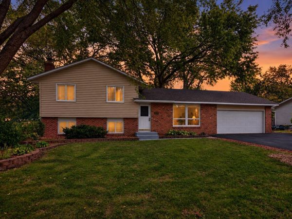 10204 Valley Forge Lane N, Maple Grove, MN 55369
